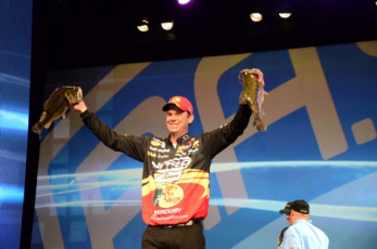 7BD313DC-31F7-42B7-8CA5-20549613AAE2