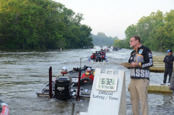 7BDF100F-C113-4BC1-98FC-EE7D790231AD