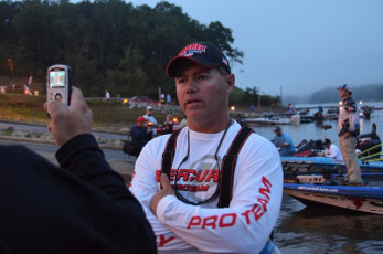 7BEC8C22-2437-414F-92DC-95BC52676EB0