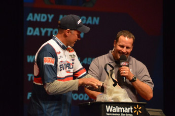 7C7C1A0D-21C5-450F-85D1-766D87F38080