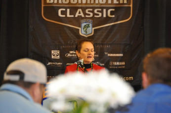 7C910C57-A895-408E-806F-110E7B1BDB6A