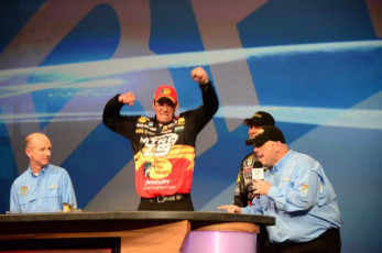 7D66B4AC-30F2-41C4-8A41-AA17B786B653