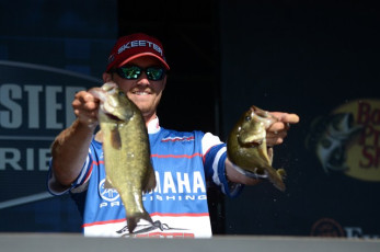 7E27806F-9F72-45C7-BD7D-3A7F5B74134B