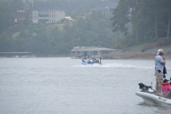 7EF99557-4626-4DBB-BA62-7A5D55E7B7DE