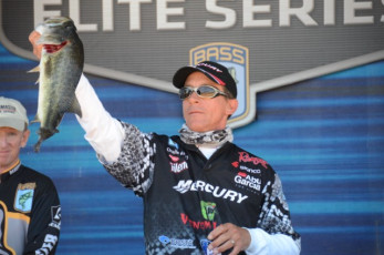 7F1D92F2-274A-4886-B4C7-5A824EC98225