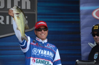 7F3D1F7D-C689-457B-A25F-10BE8133B53E