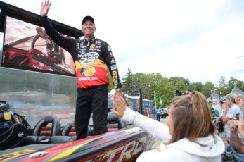 801C2523-CDAA-4E2E-B5D8-383B72EE9335