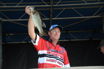 801DD38C-1B12-4CCF-816F-AB2475279E37