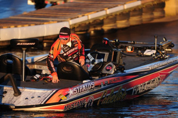 80210B27-DC2A-42A6-9E0D-E47A9080FD6A