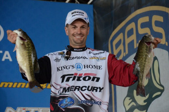 809F39E4-09C3-4F12-A25A-34258FEC57A0