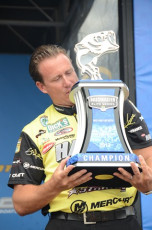 8115E854-2CF4-4D5F-AE95-EF43809D8F1E