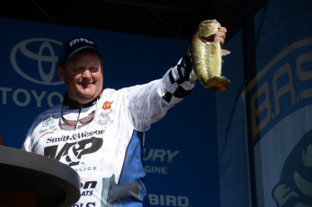 81654A47-DB75-45DE-A5E5-64AC8C09388E