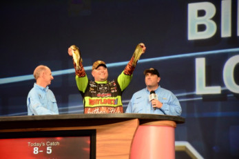 81692FB9-3BBB-48BE-8D6B-AB5122CCF290