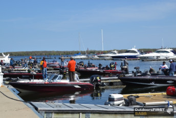 81C249B7-F22C-403A-8AEA-C60ECF360CDB