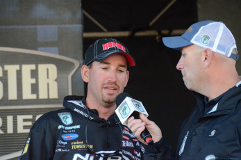 83BB72B8-D721-429F-8626-4CE48A17364E