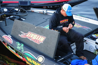 8540DF9A-C7EC-402B-85DA-7856FCE3340C