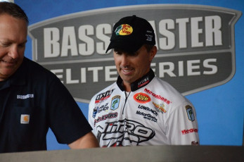 8571C398-8DF3-48DE-9B11-263FB1AECCA1