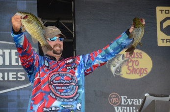 85763732-C2CF-44F4-8F49-E208956B0E4F