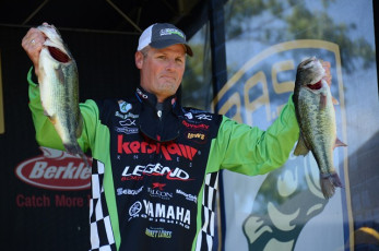 85F1E726-4E50-4341-BF78-542C9CFFC32E