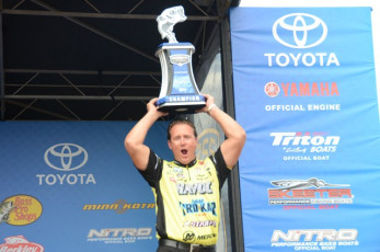 85F218AA-5A94-49A8-9279-B6F7104645C2