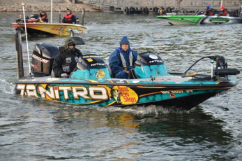 86843D5E-5423-44D6-9FFA-9455652A2B5B