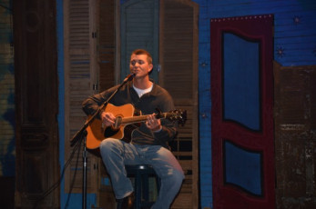 8953AE9D-D1E1-4FFD-A27A-EBBA50D1B6E3