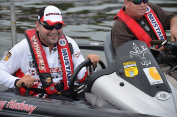 8A008A8F-89C2-4FEE-A115-734CF63ABFB0