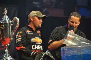 8A5FF643-9582-4C3D-9323-55C99CC99377