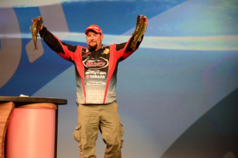 8A6F312C-4EEF-4583-8EB8-029373E75401