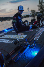 8B26104F-4366-40FF-B76A-A7B15BEF5124