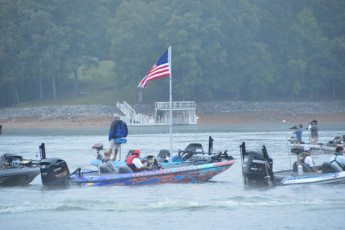 8B8174A9-28B0-4942-B8E3-88283BF0E6BB