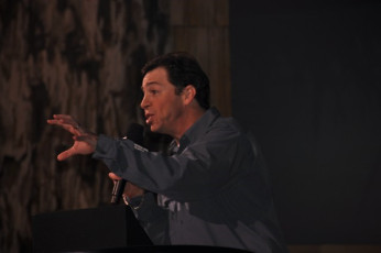 8BB15236-57B4-454D-9D04-25787CA290B8