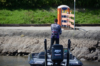 8BFE49EA-82A2-46D6-85B4-06CFA0A97250