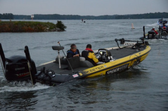 8C437437-5E6E-433A-94B5-10F8ECBDA924