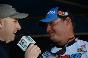 8C9A9503-27ED-4011-A2D4-871FD4D77771