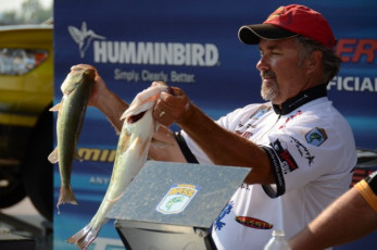 8CED48BA-869C-4250-9AE7-06750B48ABA6