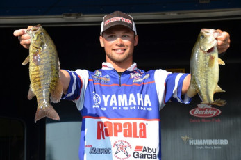 8D2D077C-0790-4C27-9C4F-ED6D6F79E482