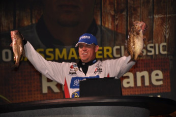 8D5831C4-4BE6-418B-AEC5-E63F7392691D