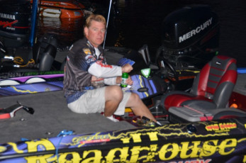 8DA0AA13-B774-4543-98D5-5AD2B6D97DF0