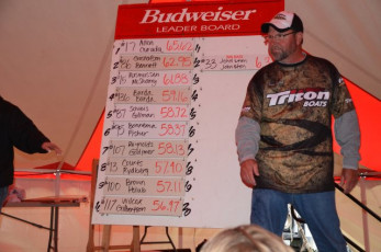 8E00BDE6-E88D-4EBA-B7FB-8821E1ADA803