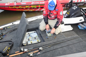 8E17C758-27BB-4998-B5A8-8BD4E7804092