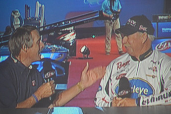 8E723579-E300-4159-8B72-6F29BD0CEED0