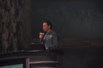 8F363664-C107-4B3D-B360-05B28F1A5365