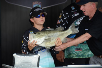 8FDCCE04-D12D-4CA7-A014-1BA881A2D378