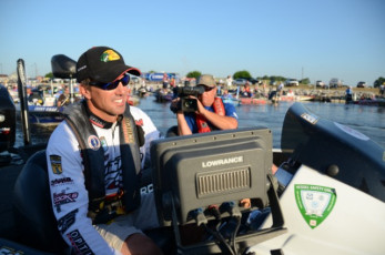 8FE8B896-DB2E-4CC8-B958-7EF2EA1FE869