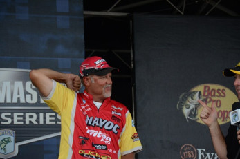 8FFA4A69-3FB3-4F05-96F5-9DE2268DC4AE