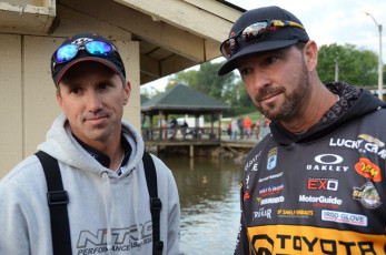 9095726D-0DD2-4885-9160-8DA848FAFC19