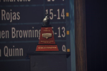 9120E781-738E-47D8-8D35-83B5D5AFAEDD