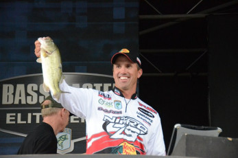 91E1276F-B49F-426C-AF43-77A85C7F8D89