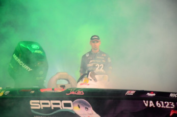 92CF3234-2B2E-4EB8-BE90-F761B62F4E45